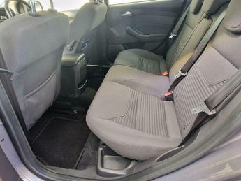Ford Focus 1.6 Titanium Powershift Euro 6 5dr