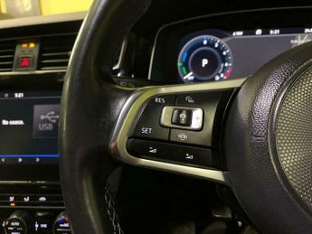 Volkswagen Golf 1.4 TSI 8.7kWh GTE DSG Euro 6 (s/s) 5dr