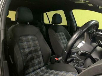 Volkswagen Golf 1.4 TSI 8.7kWh GTE DSG Euro 6 (s/s) 5dr