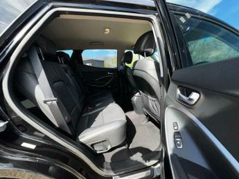 Hyundai Santa Fe 2.2 CRDi Blue Drive Premium Auto 4WD Euro 6 (s/s) 5dr