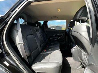Hyundai Santa Fe 2.2 CRDi Blue Drive Premium Auto 4WD Euro 6 (s/s) 5dr