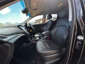 Hyundai Santa Fe 2.2 CRDi Blue Drive Premium Auto 4WD Euro 6 (s/s) 5dr