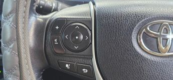 Toyota Voxy 1.8L HYBRID AUTO 7 SEATS 5 DR