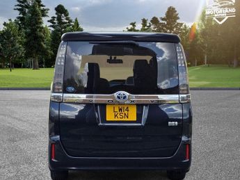 Toyota Voxy 1.8L HYBRID AUTO 7 SEATS 5 DR