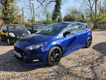 Ford Focus ST-2 2.0T 250