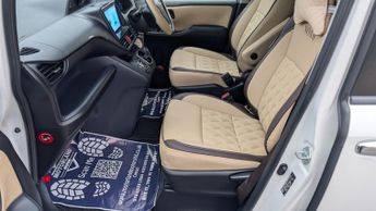 Toyota Noah 1.8L HYBRID AUTO 7 SEATS 5 DR