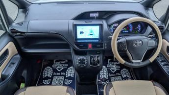 Toyota Noah 1.8L HYBRID AUTO 7 SEATS 5 DR