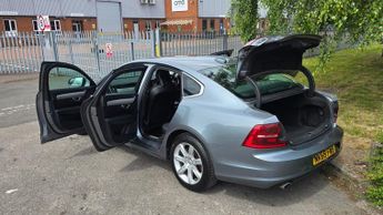 Volvo S90 2.0 D4 Momentum Saloon 4dr Diesel Auto Euro 6 (s/s) (190 ps)