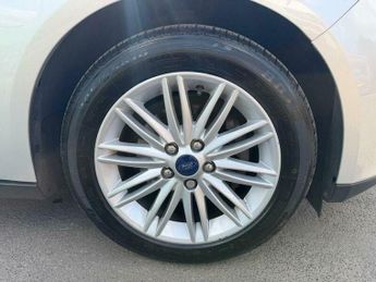 Ford Focus 1.0T EcoBoost Zetec Edition Auto Euro 6 (s/s) 5dr