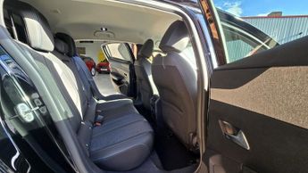 Peugeot 308 1.5 BlueHDi Allure Premium Hatchback 5dr Diesel EAT Euro 6 (s/s)