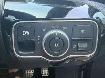 Mercedes-Benz A Class 1.3 A200 AMG Line (Premium) 7G-DCT Euro 6 (s/s) 5dr