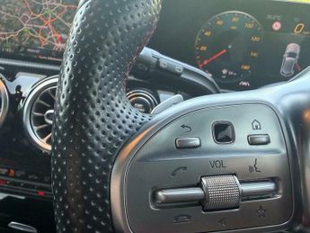 Mercedes-Benz A Class 1.3 A200 AMG Line (Premium) 7G-DCT Euro 6 (s/s) 5dr