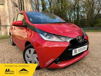 Toyota AYGO 1.0 VVT-i x-play x-shift Euro 6 5dr