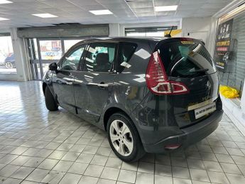 Renault Scenic 1.6 VVT Dynamique TomTom Euro 5 5dr