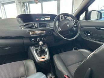 Renault Scenic 1.6 VVT Dynamique TomTom Euro 5 5dr