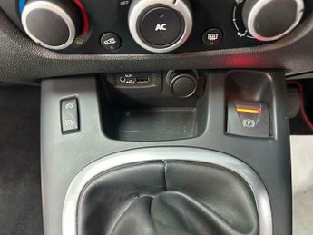 Renault Scenic 1.6 VVT Dynamique TomTom Euro 5 5dr