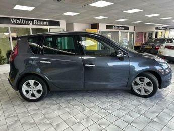 Renault Scenic 1.6 VVT Dynamique TomTom Euro 5 5dr