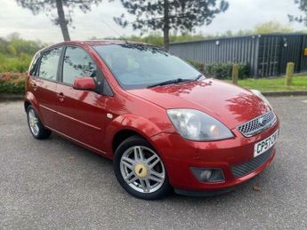 Ford Fiesta 1.6 Ghia 5dr