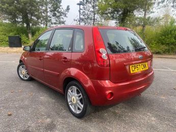 Ford Fiesta 1.6 Ghia 5dr