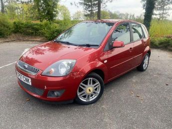 Ford Fiesta 1.6 Ghia 5dr