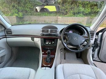 Mercedes-Benz E Class 1.8 E200 Kompressor Classic 4dr