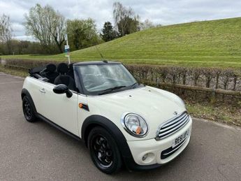 MINI Convertible 2.0 Cooper D Auto Euro 5 2dr