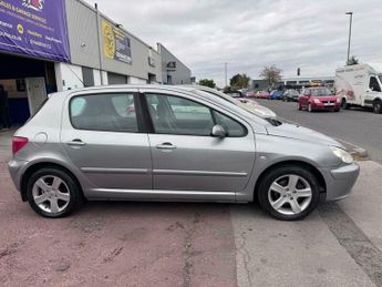 Ford Fiesta 1.6 16v SE 5dr (a/c)