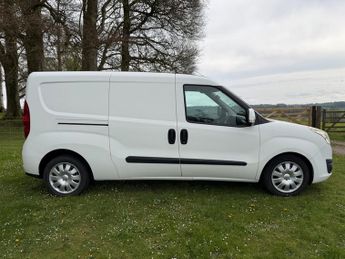 Vauxhall Combo 2300 L2H1 CDTI S/S SPORTIVE