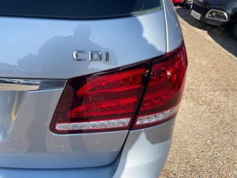 Mercedes-Benz E Class 2.1 E250 CDI AMG Sport Estate 5dr Diesel G-Tronic+ Euro 5 (s/s) 