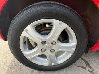 Toyota Yaris VVT-I TR -ONLY 59685 MILES, ONLY £35 ROAD TAX, SERVICE HISTORY, 