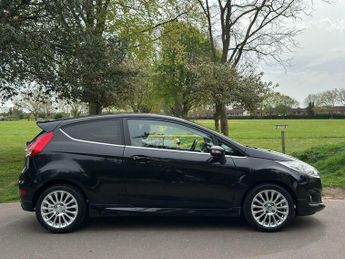Ford Fiesta 1.6 Titanium Powershift Euro 5 3dr