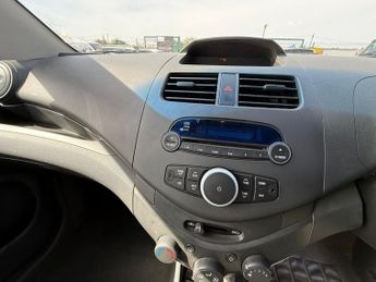Chevrolet Spark 1.0i Euro 5 5dr