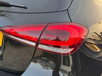Mercedes-Benz A Class 1.5 A180d AMG Line (Executive) 7G-DCT Euro 6 (s/s) 5dr