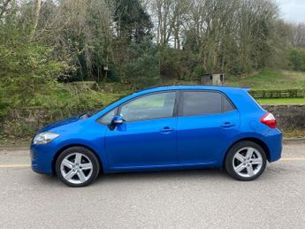 Toyota Auris 1.6 V-Matic SR Hatchback 5dr Petrol Manual Euro 5 (132 ps)