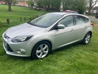 Ford Focus 1.6 ZETEC Euro 5 5dr