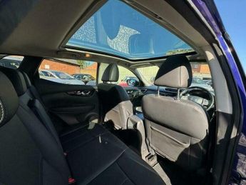 Nissan Qashqai 1.6 dCi Tekna XTRON 2WD Euro 5 (s/s) 5dr