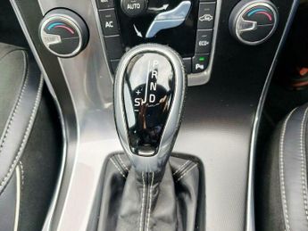 Volvo S60 2.0 T4 R-Design Nav Auto Euro 6 (s/s) 4dr