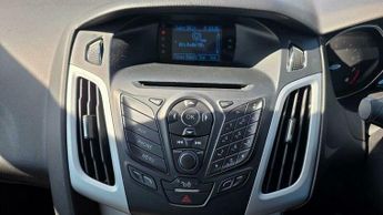 Ford Focus 1.6 Zetec Powershift Euro 5 5dr