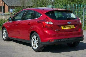 Ford Focus 1.6 Zetec Powershift Euro 5 5dr