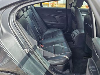 Jaguar XE 2.0d Prestige Auto Euro 6 (s/s) 4dr