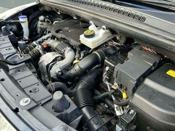 Peugeot 3008 1.6 e-HDi Active EGC Euro 5 (s/s) 5dr