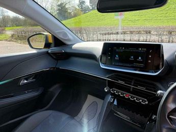 Peugeot 208 50kWh Allure Auto 5dr
