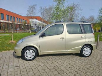 Toyota Yaris Verso 1.3 VVT-i T3 5dr