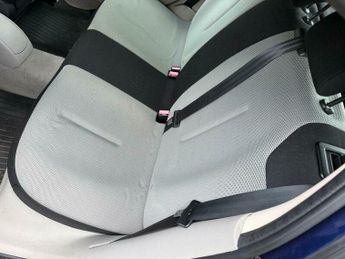 Citroen C4 1.6i 16V SX 5dr