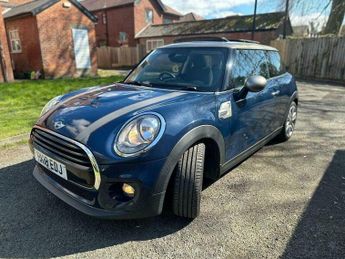 MINI Hatch 1.5 Cooper Seven Auto Euro 6 (s/s) 3dr