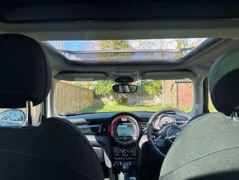 MINI Hatch 1.5 Cooper Seven Auto Euro 6 (s/s) 3dr