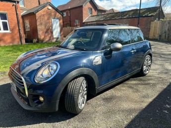 MINI Hatch 1.5 Cooper Seven Auto Euro 6 (s/s) 3dr