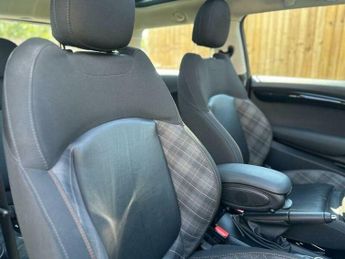 MINI Hatch 1.5 Cooper Seven Auto Euro 6 (s/s) 3dr