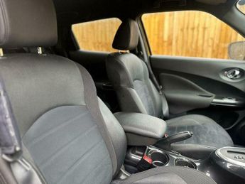 Nissan Juke 1.6 N-Connecta XTRON Euro 6 5dr