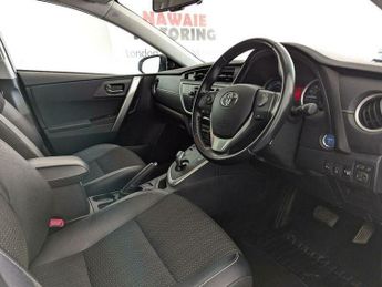 Toyota Auris 1.8 VVT-h Excel Touring Sports CVT Euro 5 (s/s) 5dr